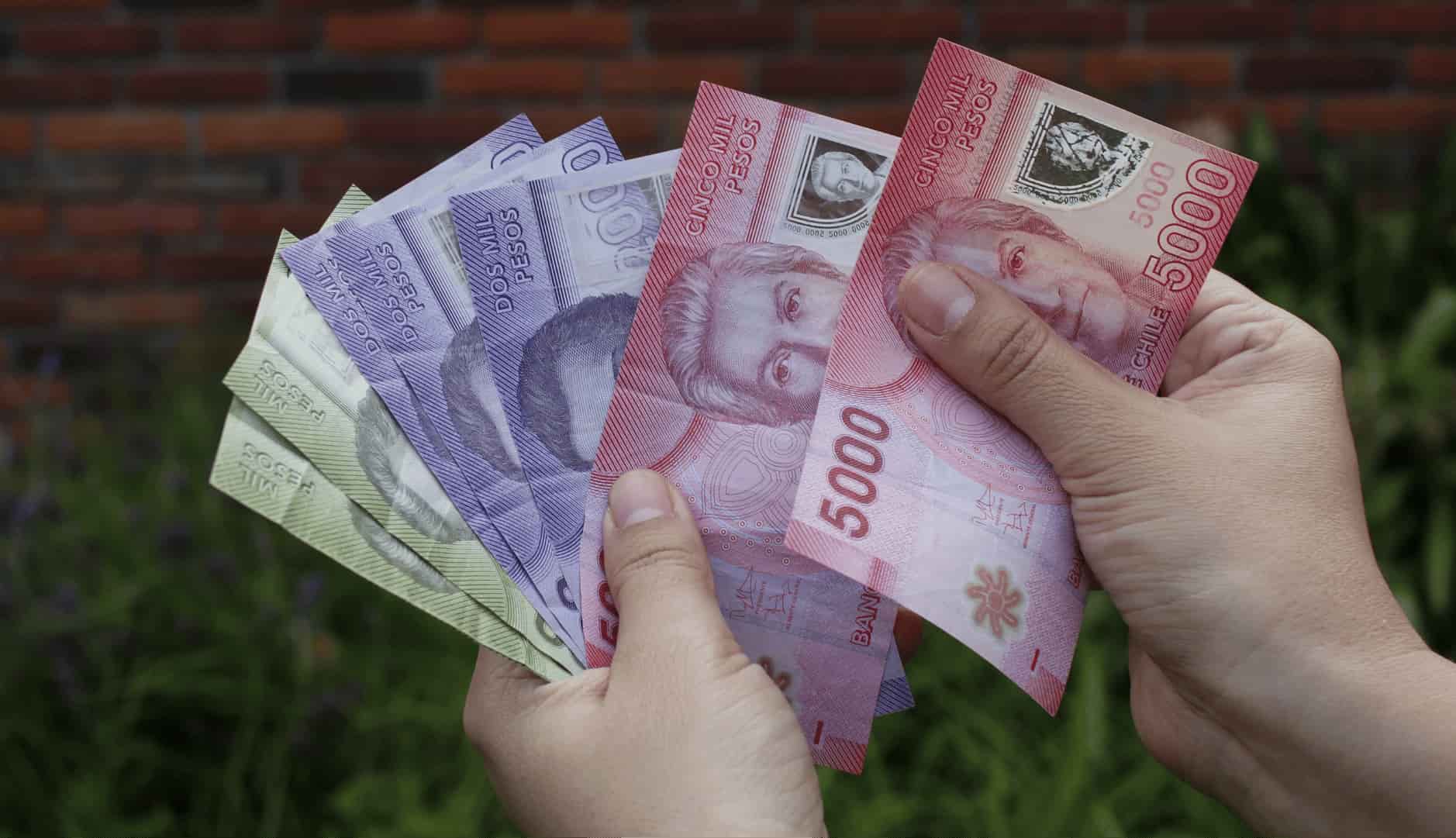 Información sobre el monto actual del sueldo mínimo en Chile en 2025 y quiénes lo reciben